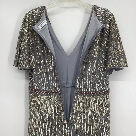 MAC DUGGAL Sequin V-Neck Flutter Sleeve Platinum Column Gown Formal NWT Size 10 - Picture 10 of 15